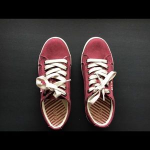 Taos footwear Star shoe - Size 7.5